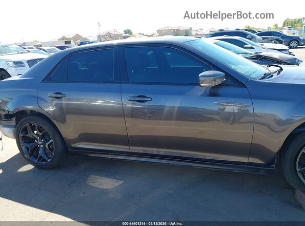 2C3CCADG1NH116123 2022 CHRYSLER 300 Коричневый Вид задней части салона