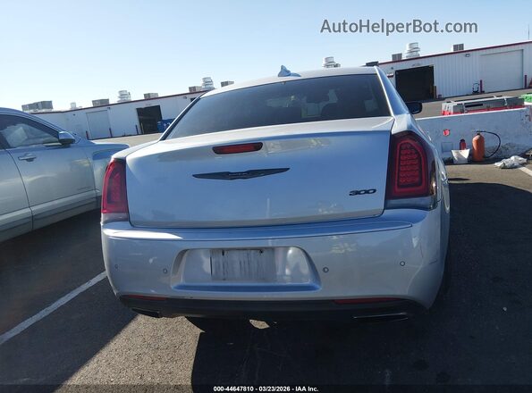 2C3CCADG2PH691530 2023 CHRYSLER 300 Silver 