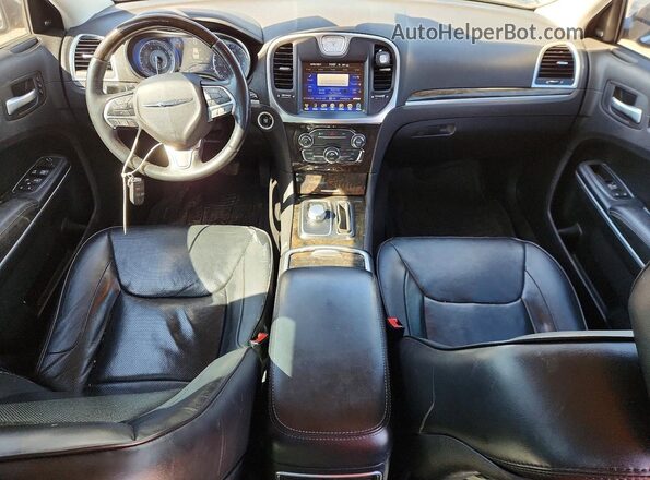2C3CCAEG2GH123633 2016 CHRYSLER 300 Серебряный Вид панели приборов