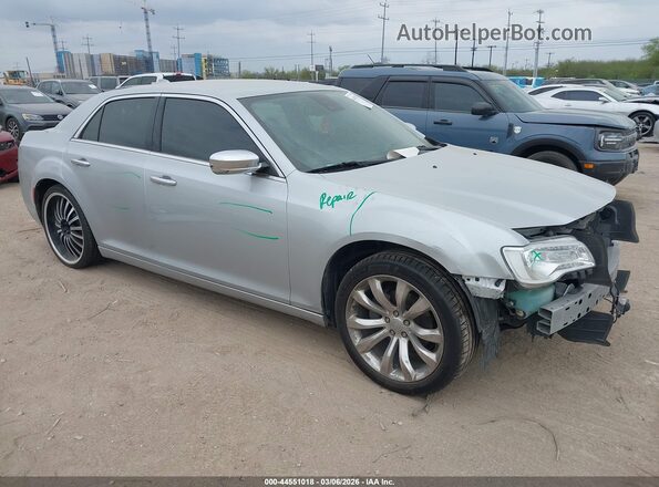 2C3CCAEG2KH617435 2019 CHRYSLER 300 Серебряный Передняя правая четверть