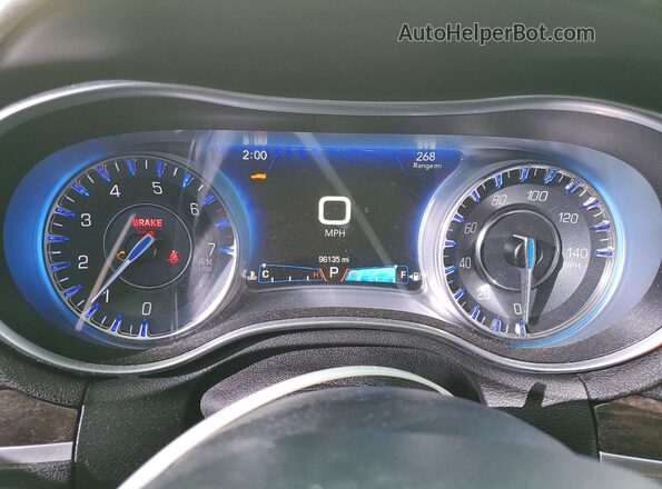 2C3CCAEG3JH123339 2018 CHRYSLER 300 Белый Вид щитка приборов