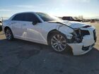 2018 Chrysler 300 Limited Белый vin: 2C3CCAEG3JH123339