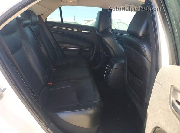 2C3CCAEG3KH697859 2019 CHRYSLER 300 Белый Вид задних сидений