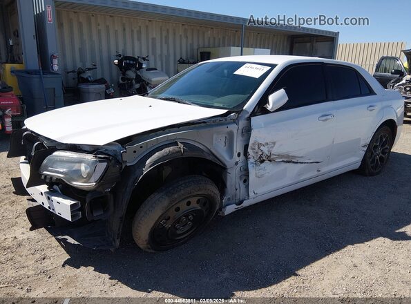 2C3CCAGG0KH517475 2019 CHRYSLER 300 Белый Передняя левая четверть