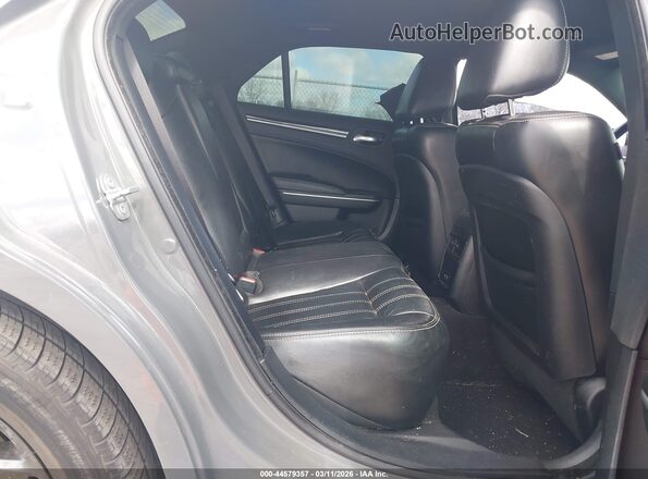 2C3CCAGG0KH635199 2019 CHRYSLER 300 Gray Vista de la etiqueta del VIN