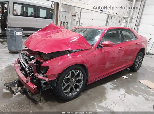 2C3CCAGG1HH632014 2017 CHRYSLER 300 Красный Передняя левая четверть