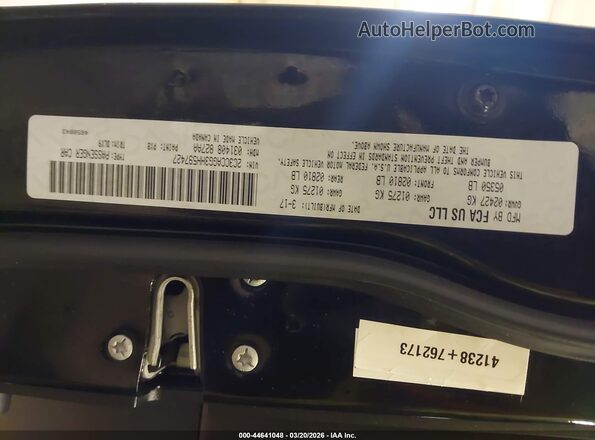 2C3CCAGG3HH597427 2017 CHRYSLER 300 Черный Вид подкапотного пространства
