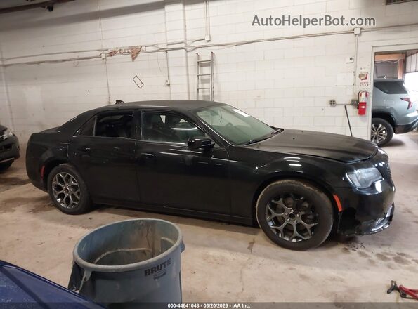 2C3CCAGG3HH597427 2017 CHRYSLER 300 Черный Вид задней части салона