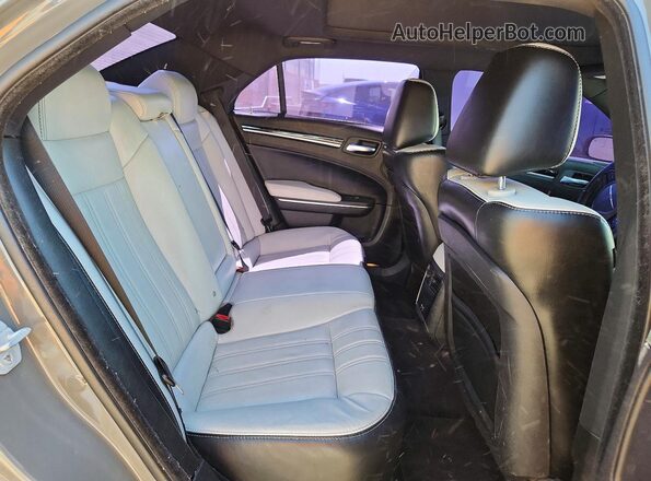 2C3CCAGG5HH591659 2017 CHRYSLER 300 Серый Вид задних сидений