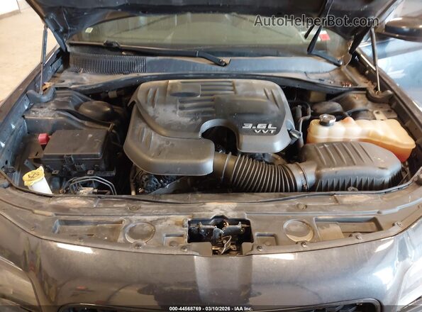2C3CCAGG5KH686827 2019 CHRYSLER 300 Серый Вид сзади