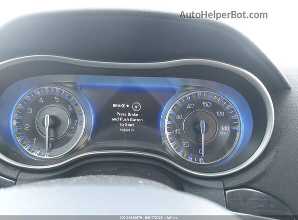 2C3CCAKGXHH616496 2017 CHRYSLER 300 Красный 