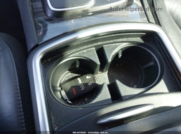 2C3CCARG1JH226740 2018 CHRYSLER 300 Черный Вид панели приборов