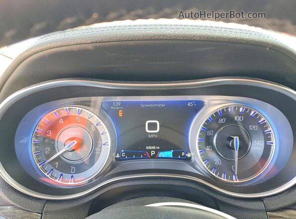 2C3CCARG9JH228946 2018 CHRYSLER 300 Синий Вид щитка приборов