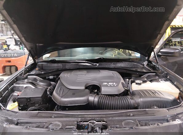 2C3CCARGXHH607755 2017 CHRYSLER 300 Серый Вид сзади