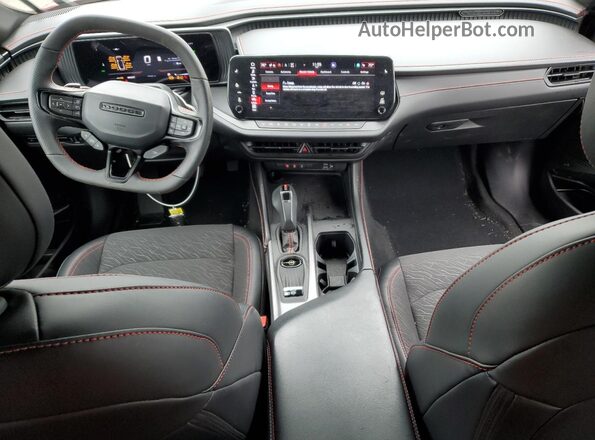 2C3CDBCK0SR543968 2025 DODGE CHARGER Красный Вид панели приборов