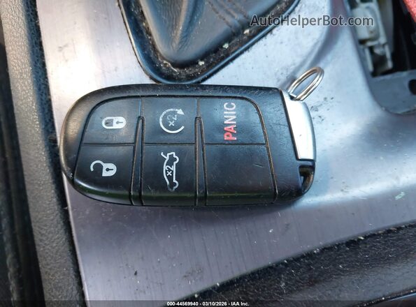 2C3CDXBG3JH307314 2018 DODGE CHARGER Красный Вид панели приборов