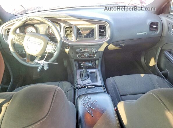 2C3CDXBG3KH668236 2019 DODGE CHARGER Красный Вид панели приборов