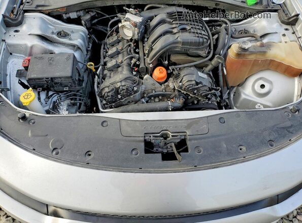 2C3CDXBG7KH736716 2019 DODGE CHARGER Серебряный Вид задней части салона