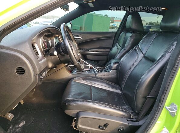 2C3CDXBG8KH695576 2019 DODGE CHARGER Green წინა სალონის ხედი