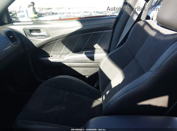 2C3CDXCT5PH505073 2023 DODGE CHARGER Orange Front interior view