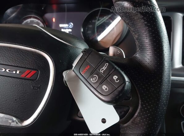 2C3CDXCT6MH575502 2021 DODGE CHARGER Белый Вид панели приборов