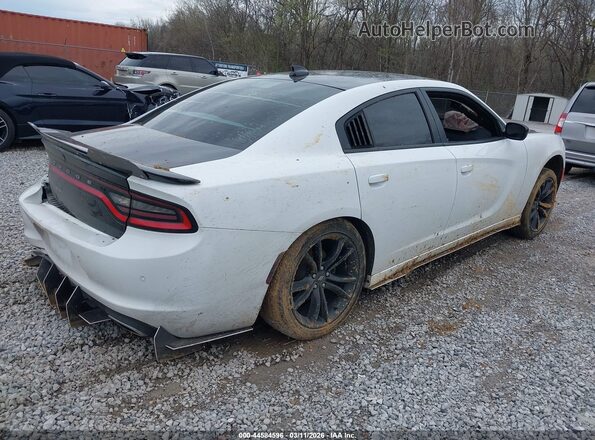 2C3CDXCT7JH230166 2018 DODGE CHARGER Белый Задняя правая четверть