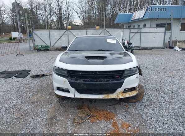 2C3CDXCT7JH230166 2018 DODGE CHARGER Белый Вид щитка приборов