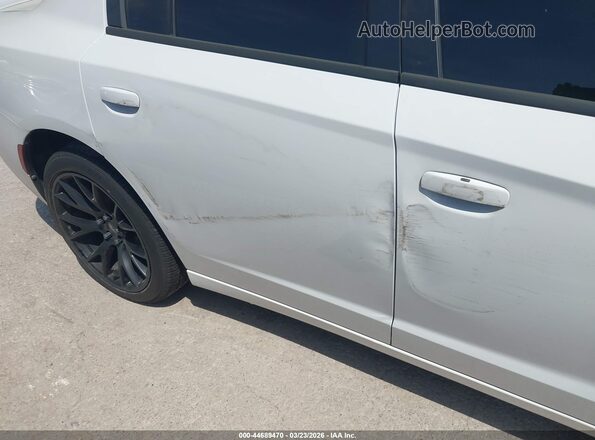 2C3CDXCT8JH145711 2018 DODGE CHARGER Белый Вид спереди