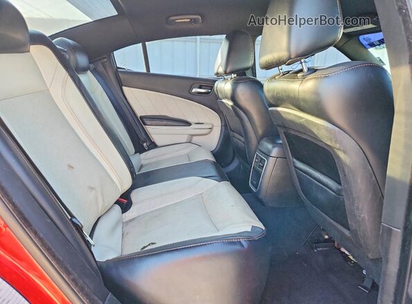 2C3CDXCT8JH234520 2018 DODGE CHARGER Red უკანა სავარძლების ხედი