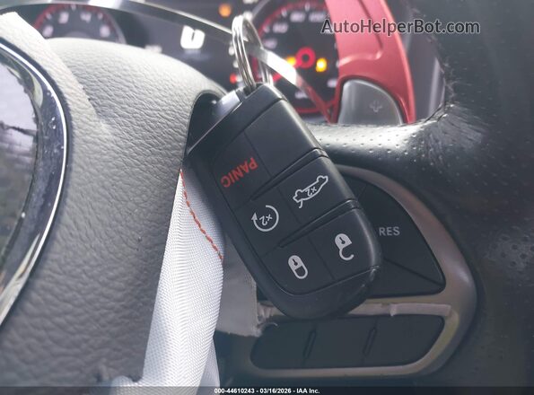 2C3CDXGJ1LH114618 2020 DODGE CHARGER Белый Вид панели приборов