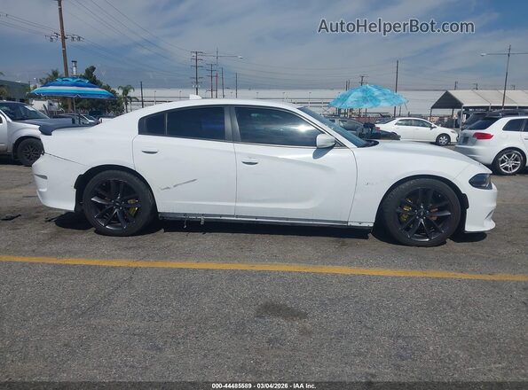 2C3CDXGJ5KH716307 2019 DODGE CHARGER Белый Вид щитка приборов