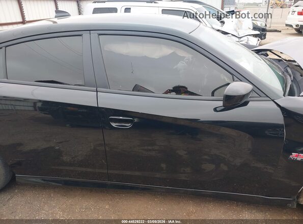 2C3CDXGJ9NH256752 2022 DODGE CHARGER Black Вид задньої частини салону