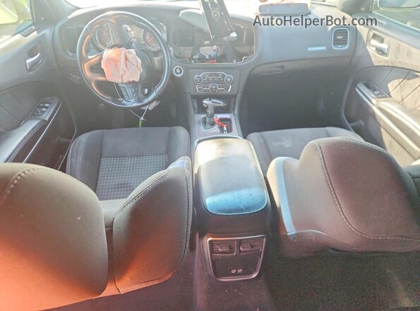 2C3CDXHG0KH672798 2019 DODGE CHARGER Зеленый Вид панели приборов