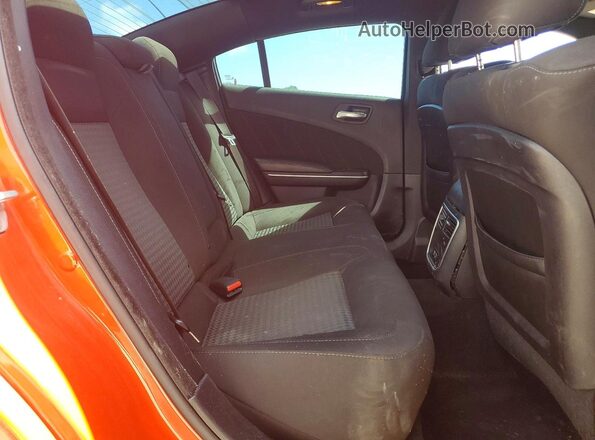 2C3CDXHG0LH153624 2020 DODGE CHARGER Оранжевый Вид задней части салона