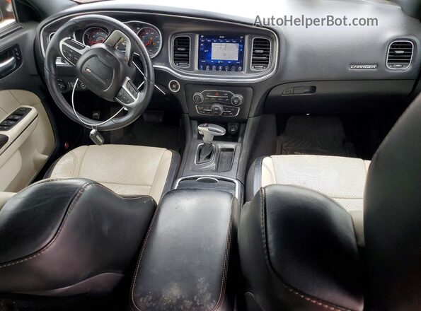 2C3CDXHG1HH520750 2017 DODGE CHARGER Оранжевый Вид панели приборов