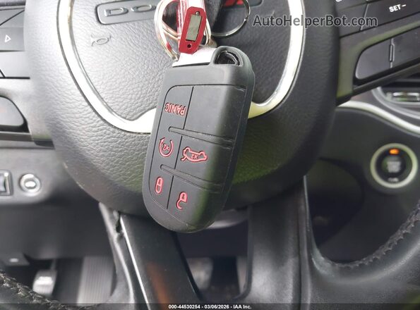 2C3CDXHG8KH597249 2019 DODGE CHARGER Silver Vista del salpicadero