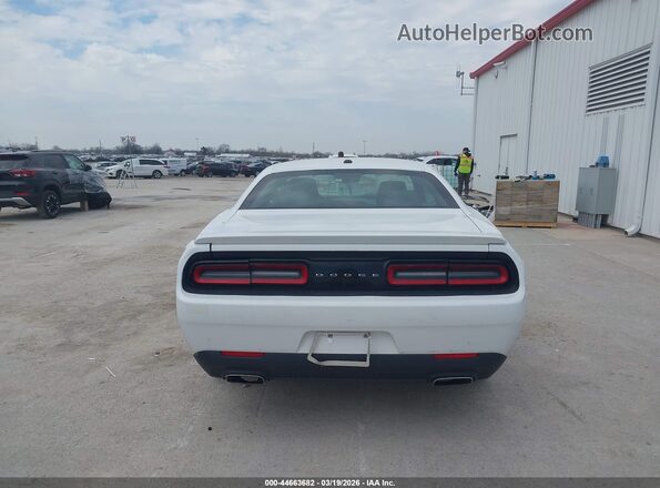 2C3CDZAG1GH275517 2016 DODGE CHALLENGER Белый 