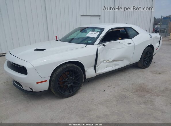 2C3CDZAG1GH275517 2016 DODGE CHALLENGER Белый Передняя левая четверть