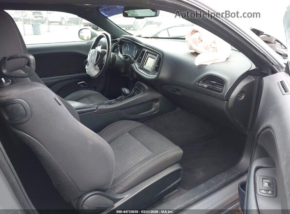 2C3CDZAG2HH514543 2017 DODGE CHALLENGER Gray Widok wnętrza z przodu