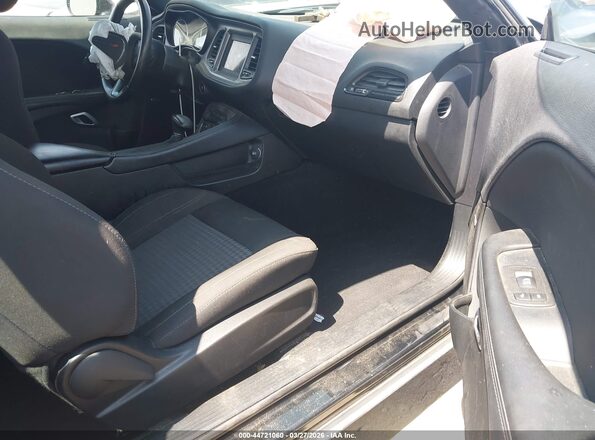 2C3CDZAG2PH553518 2023 DODGE CHALLENGER Черный Вид салона спереди