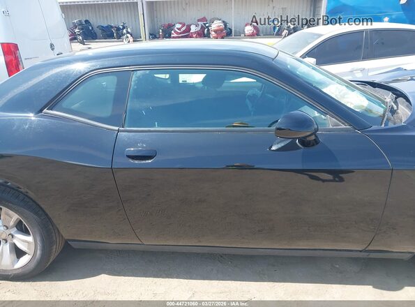 2C3CDZAG2PH553518 2023 DODGE CHALLENGER Черный Вид задней части салона