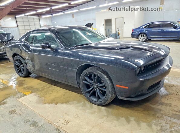 2C3CDZAG3JH310078 2018 DODGE CHALLENGER Черный Передняя правая четверть