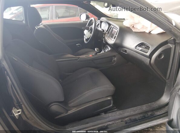 2C3CDZAG5KH606656 2019 DODGE CHALLENGER Черный Вид салона спереди