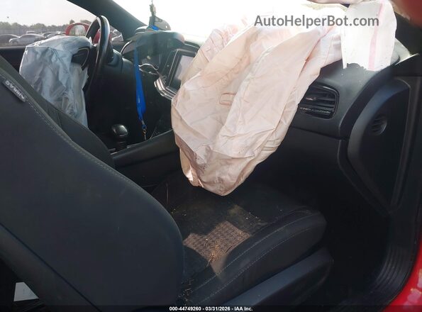 2C3CDZAG6GH164946 2016 DODGE CHALLENGER Красный Вид салона спереди