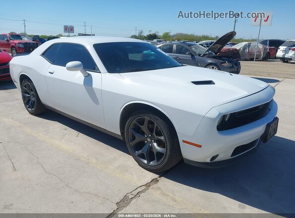 2C3CDZAGXLH240288 2020 DODGE CHALLENGER White Delantero derecho