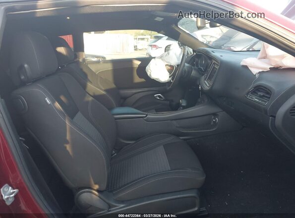 2C3CDZAGXPH602738 2023 DODGE CHALLENGER Красный Вид салона спереди