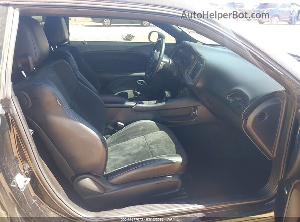 2C3CDZBT3PH597362 2023 DODGE CHALLENGER Черный Вид салона спереди