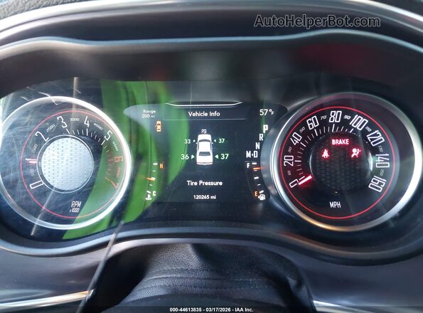 2C3CDZBT4JH225018 2018 DODGE CHALLENGER Серебряный Вид задних сидений