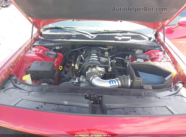 2C3CDZBT6GH101017 2016 DODGE CHALLENGER Красный Вид сзади