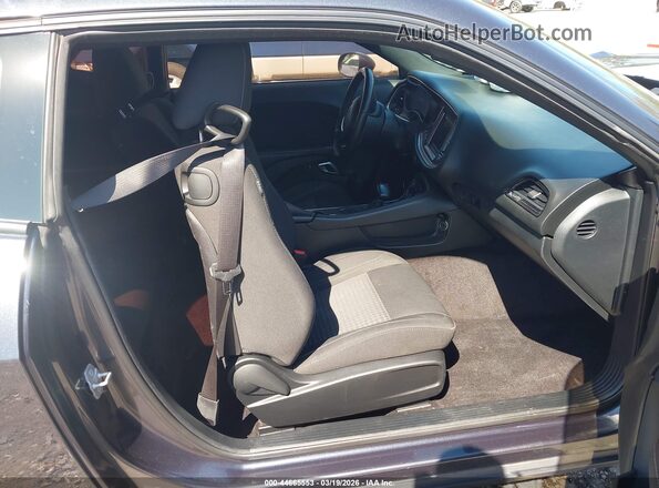 2C3CDZBT9JH217030 2018 DODGE CHALLENGER Черный Вид салона спереди